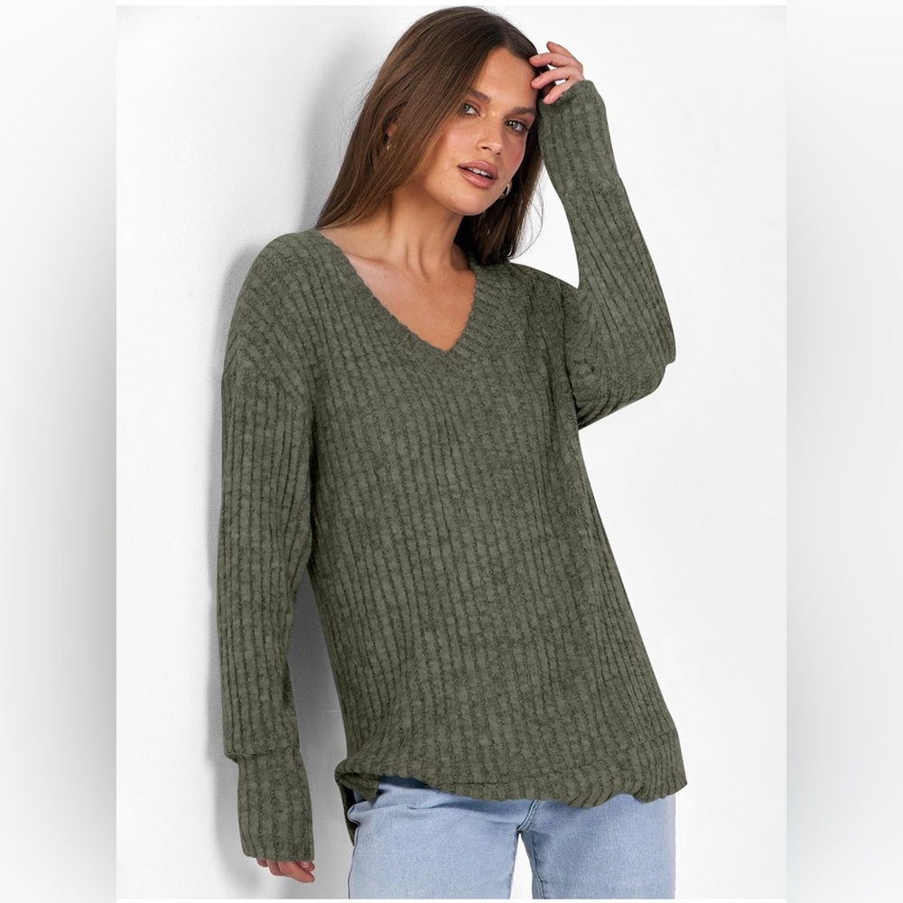 Olive Green V-Neck Ribbed Sweater